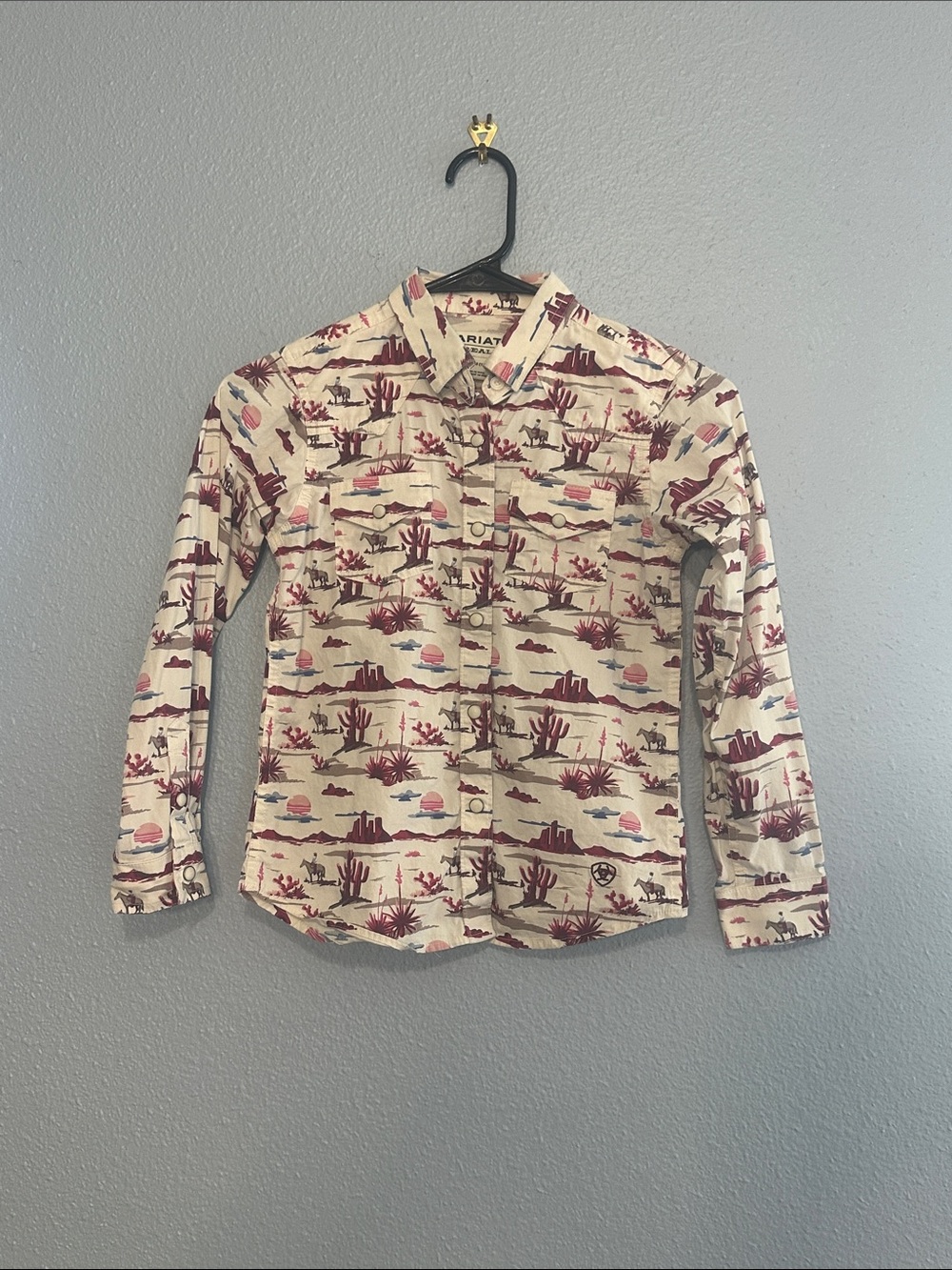 Ariat Cream Button-Down Shirt with Maroon Desert Print
